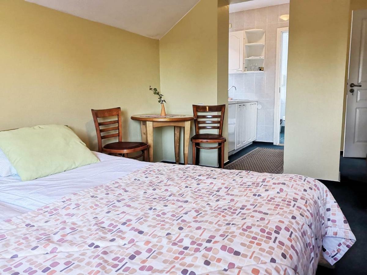 Info Hotel Apartments Palanga Kültér fotó